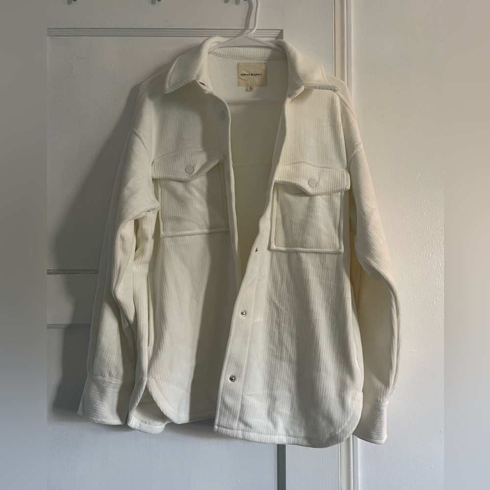 Corduroy shacket bought from Nordstrom Rack. Size medium. Only worn once.